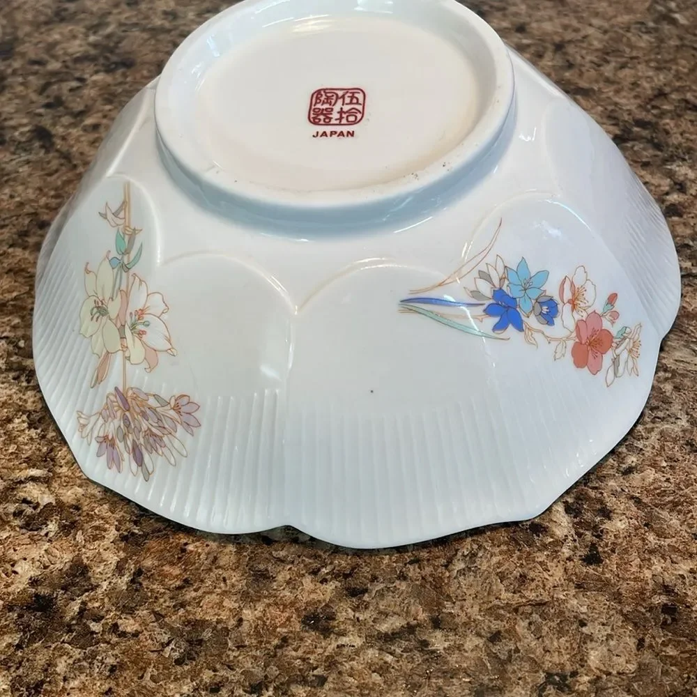 Vintage Floral Scalloped Bowl Japan Porcelain Gold Trim‎ Serving Dish